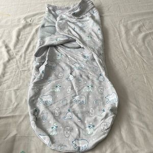 SwaddleMe, infant, size SM/MED animal print Velcro swaddler.